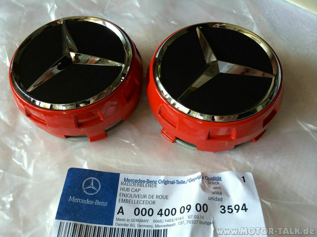Rote Nabendeckel von der A-Klasse Edition 1