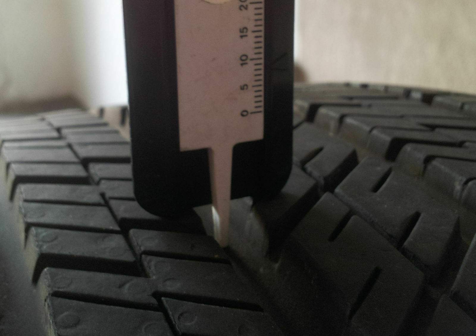 4 Reifen für R und M 255 50 R19 : Biete