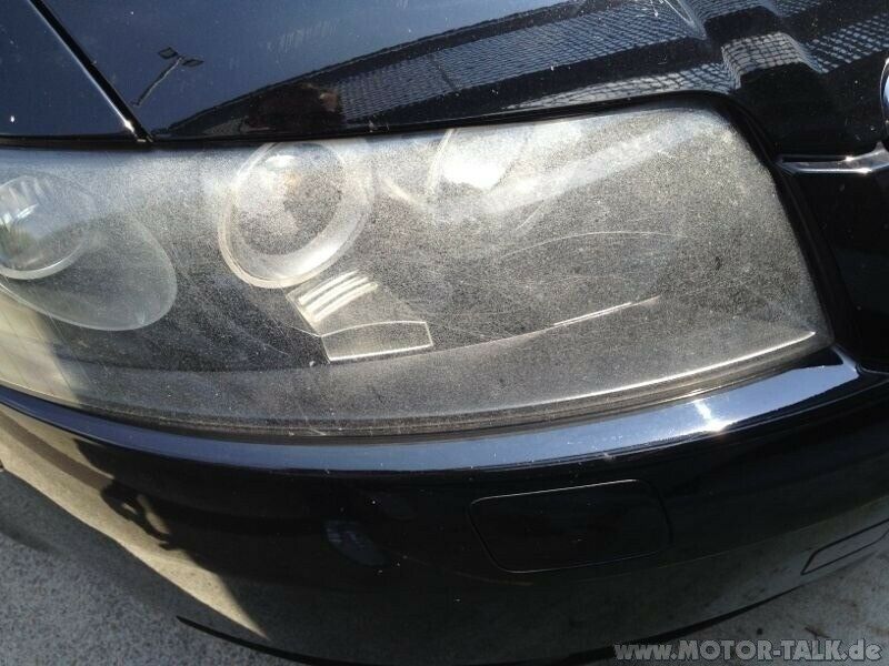 Fleckige Scheinwerfer reinigen, so gehts