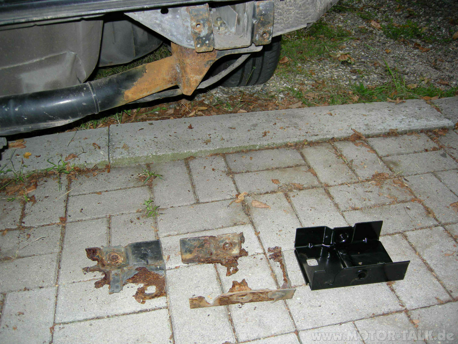 Stoßstangenhalter hinten 850 Kombi