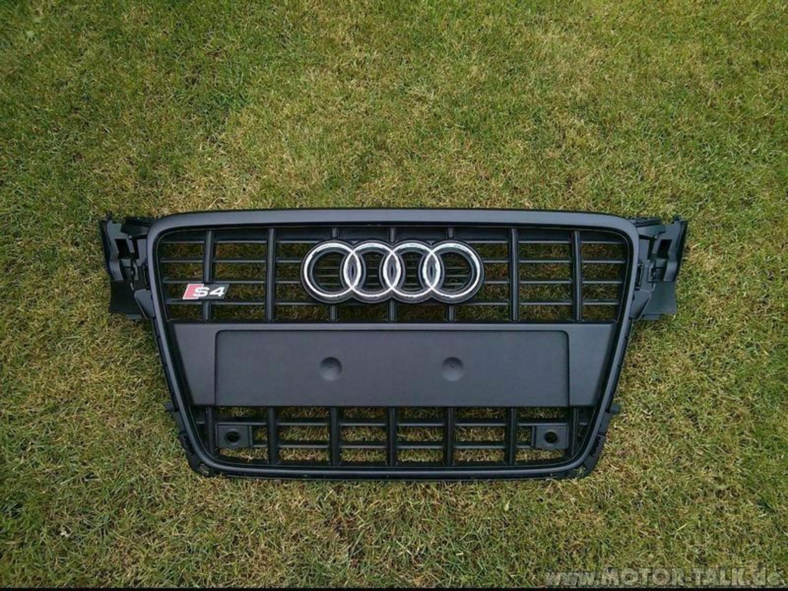 Audi A4 S4 B8 8K Kühlergrill Optik schwarz Frontgrill PDC Biete Audi A4 S4 B8 8K Kühlergrill Optik schwarz Frontgrill PDC Biete