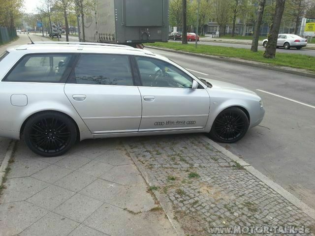 Fensterheber hinten links spinnt.