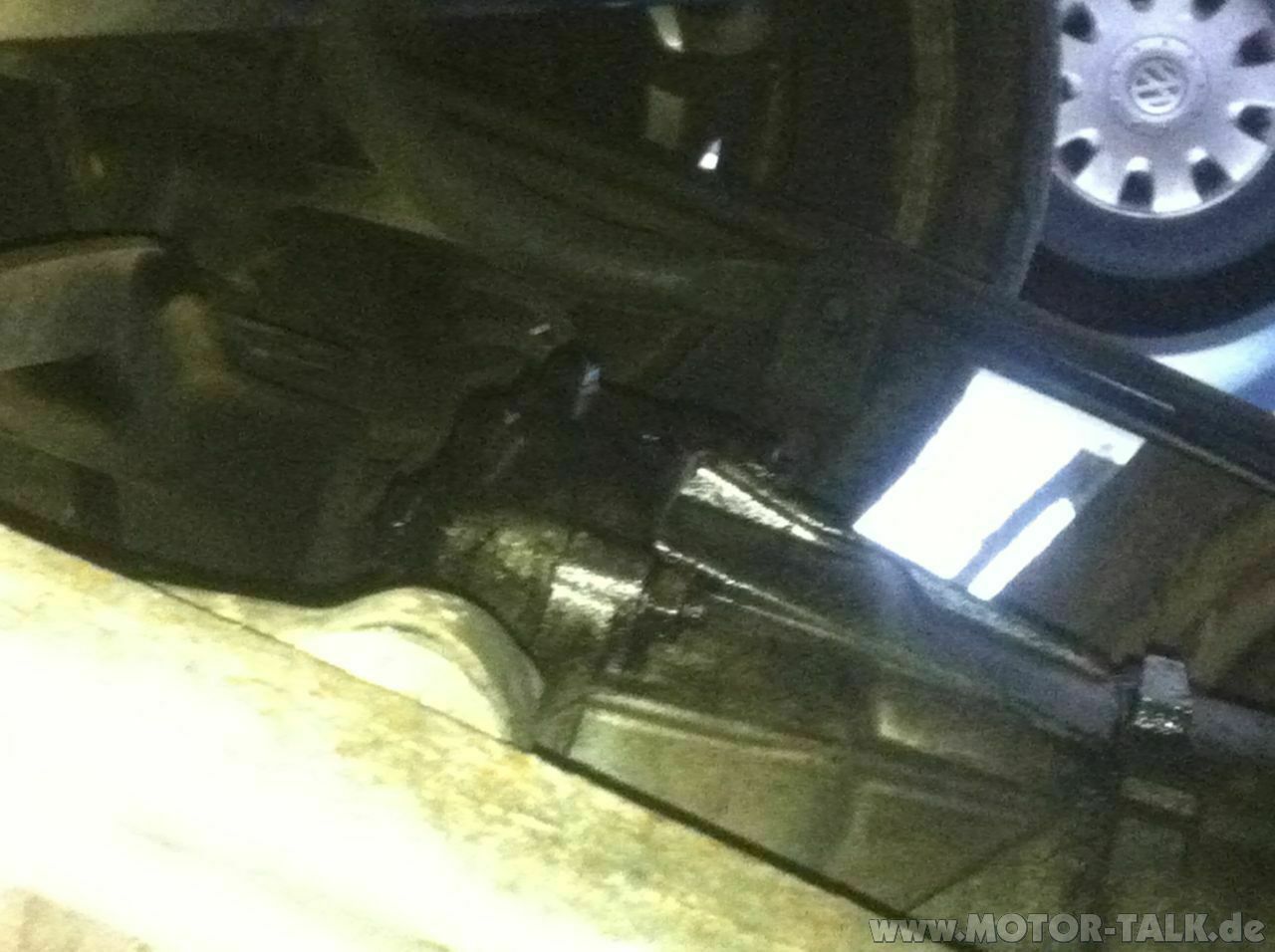 207D tropft aus dem Getriebe