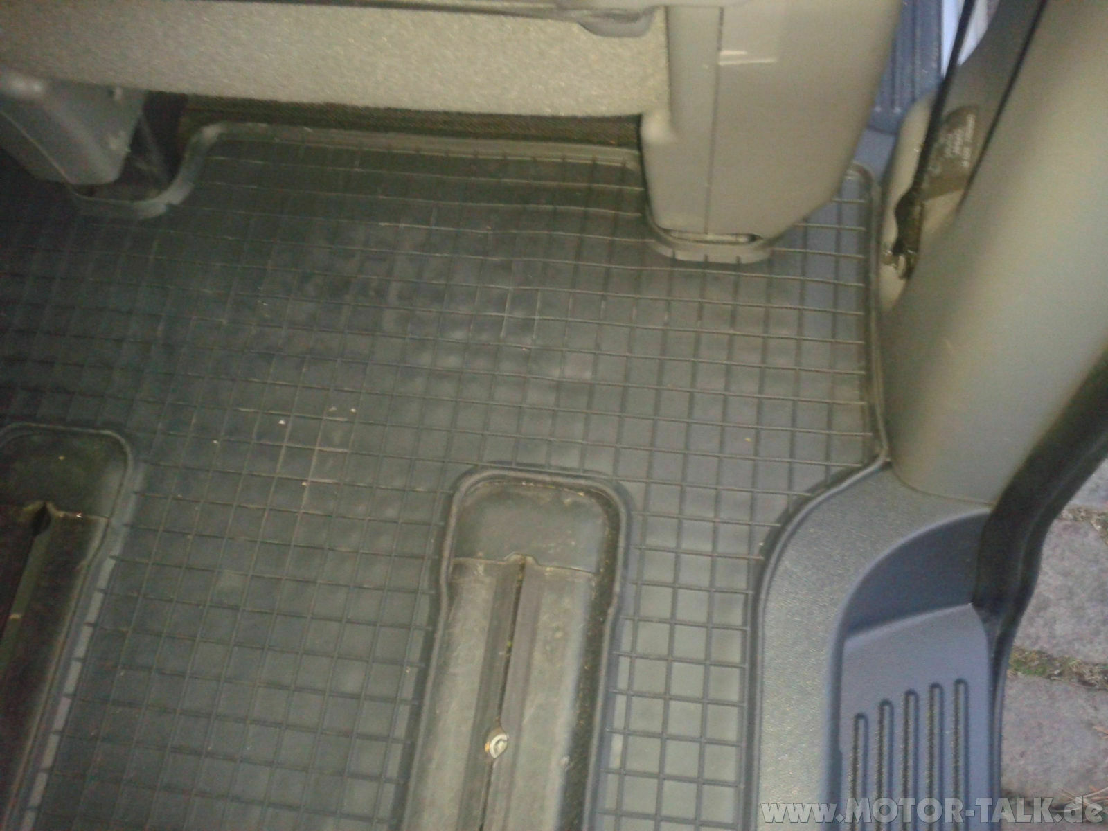 H-1 Aufrüstung: Navi mit Rückfahrkamera, AHK und Standheizung