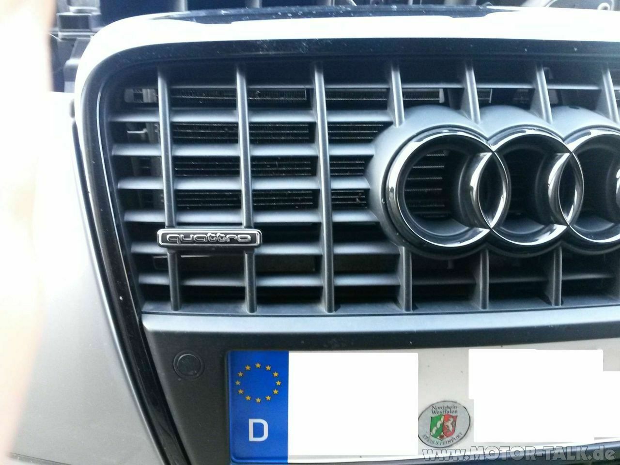 Quattroemblem Kühlergrill