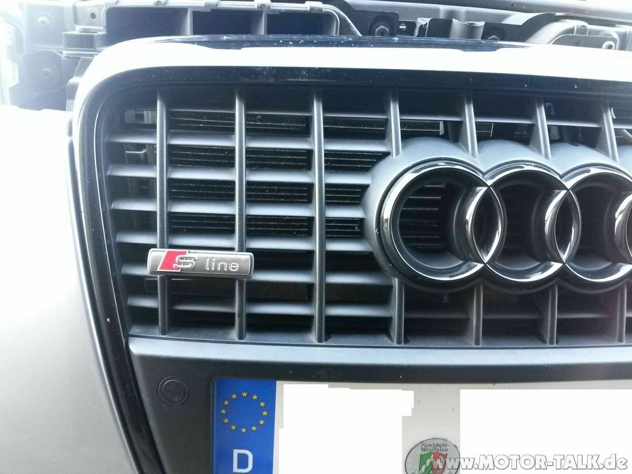 Quattroemblem Kühlergrill
