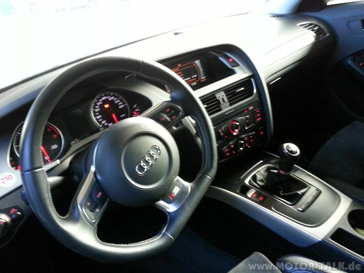 Abgeflachtes Lenkrad im 2009er