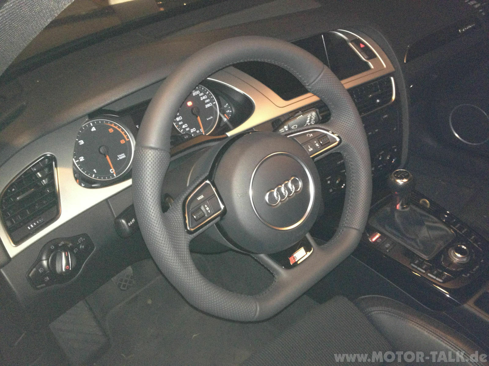 Abgeflachtes Lenkrad im 2009er