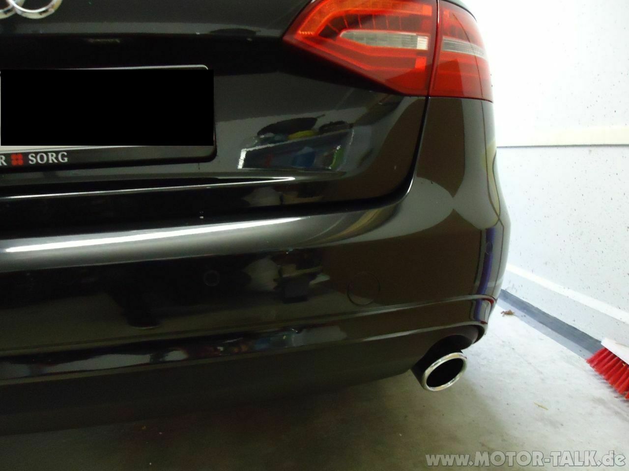 Verchromte Auspuffblenden am A4 8K