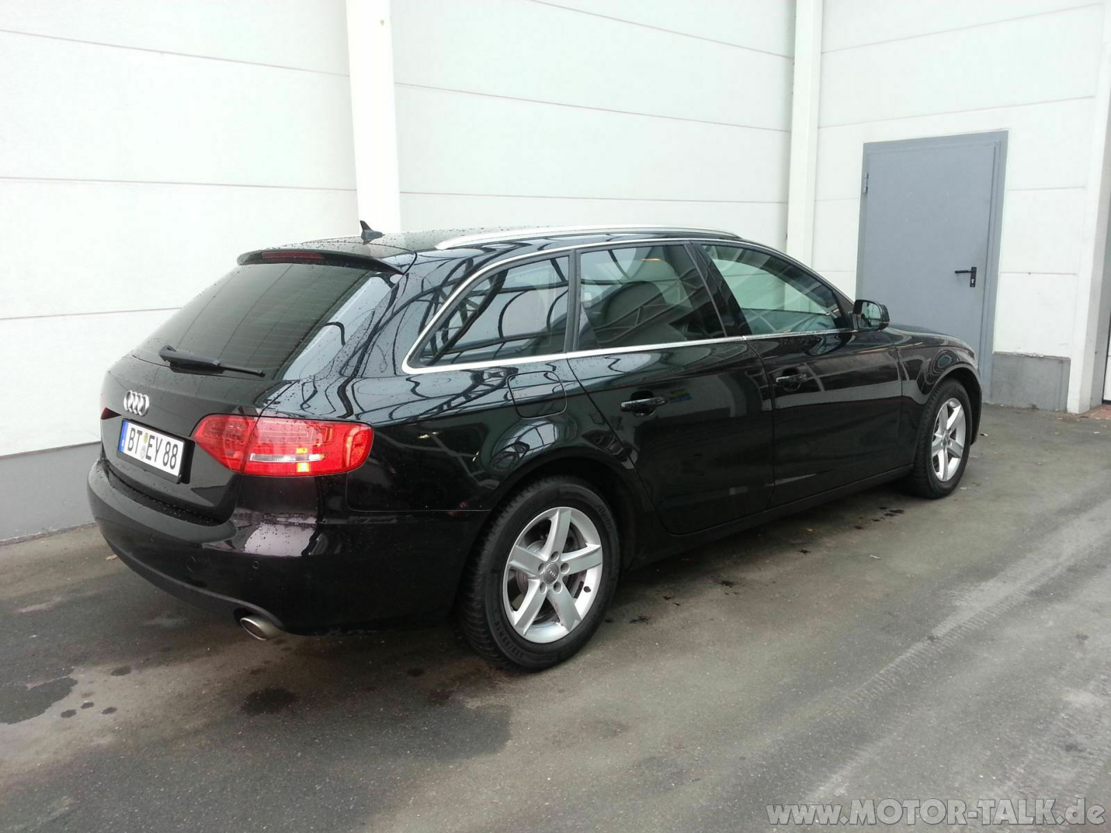 A4 Avant Auspuff/Leiste?