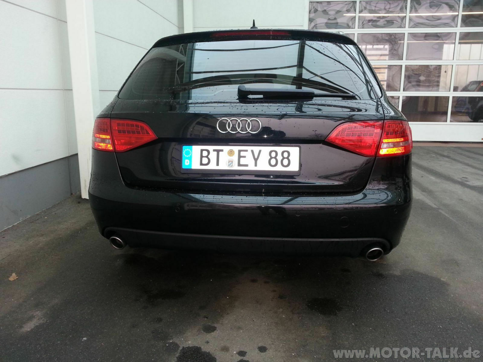 A4 Avant Auspuff/Leiste?