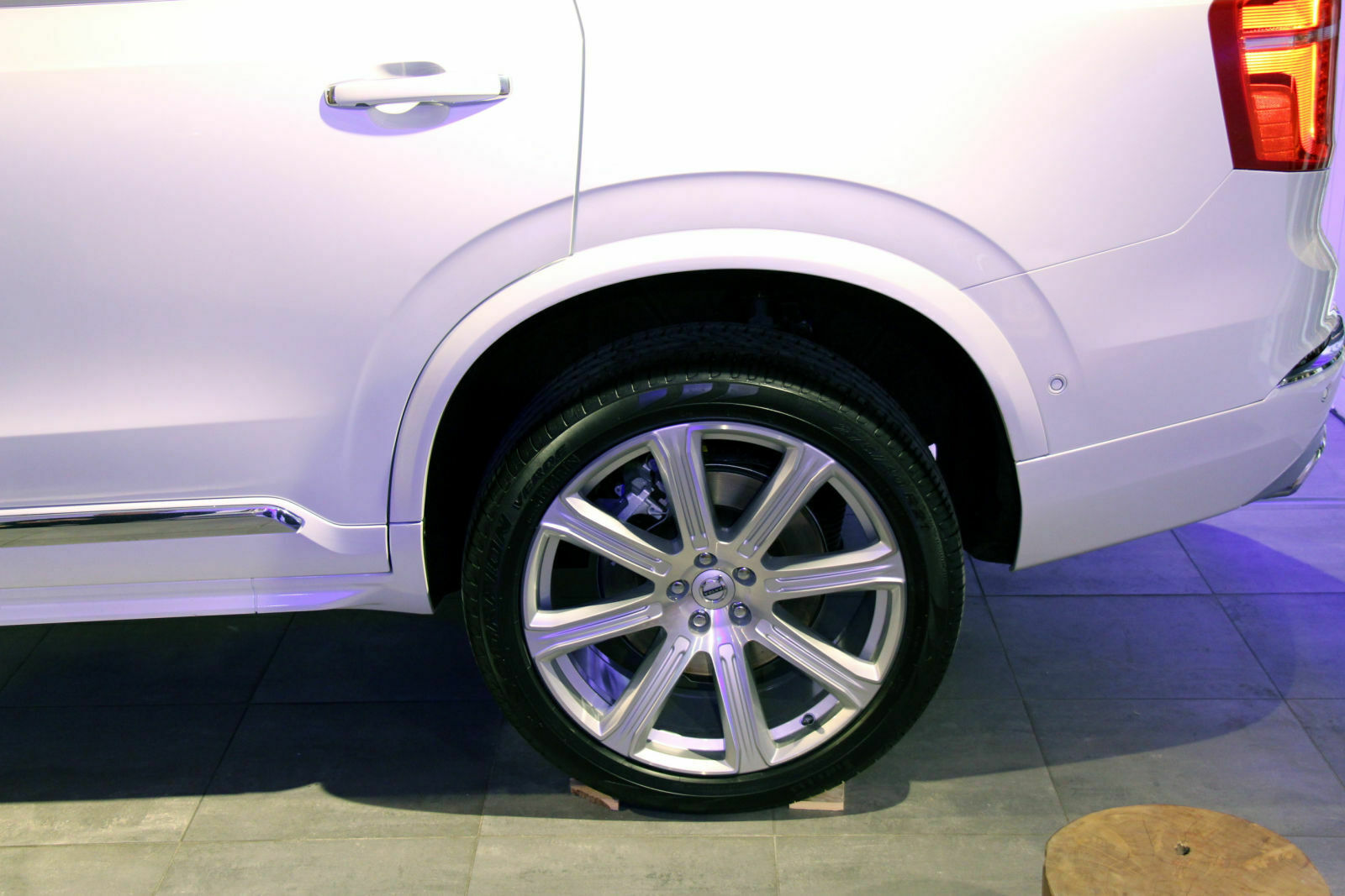 Der XC90 legt sein Tarnkleid ab...