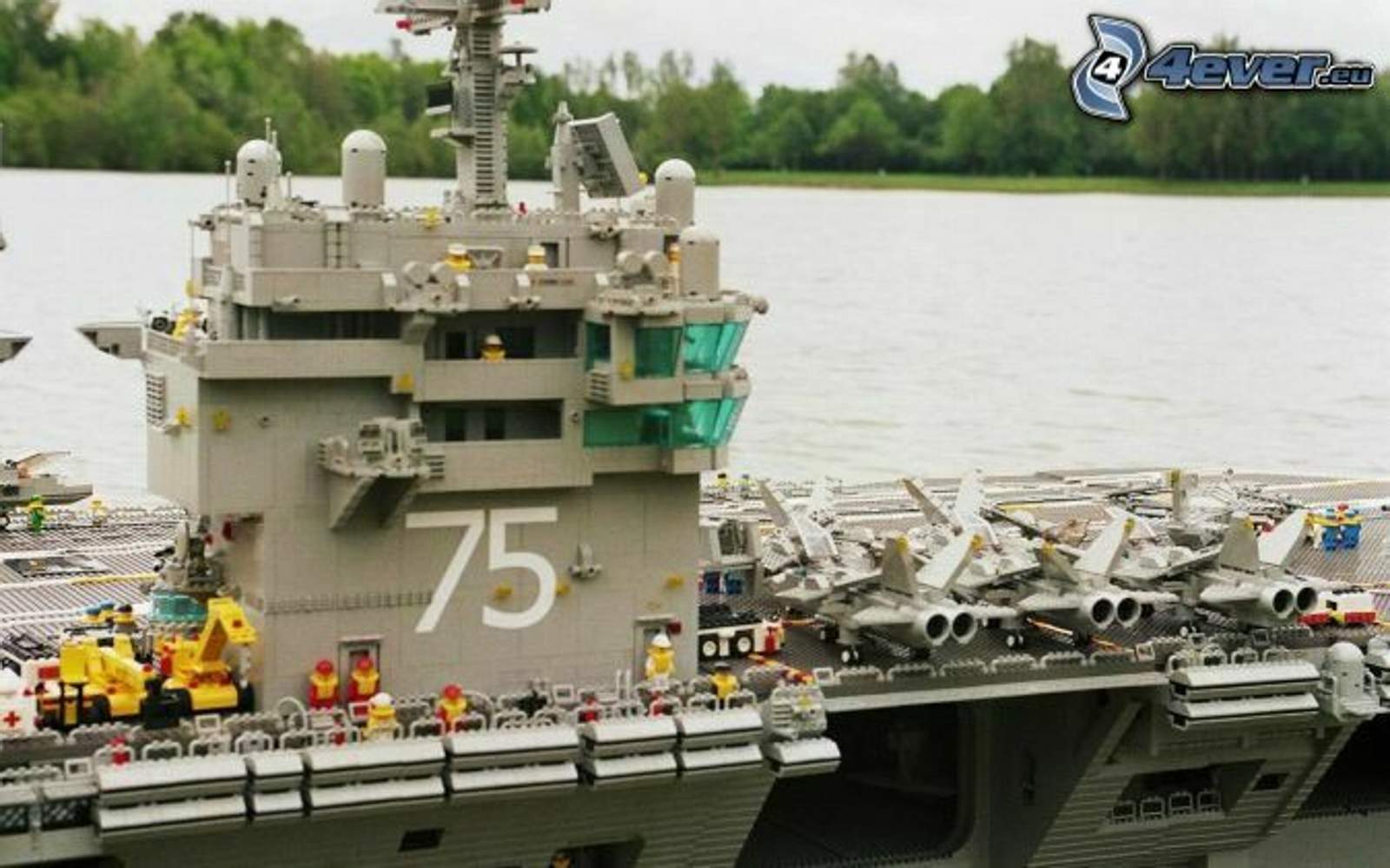 flugzeugtrager-lego-208714