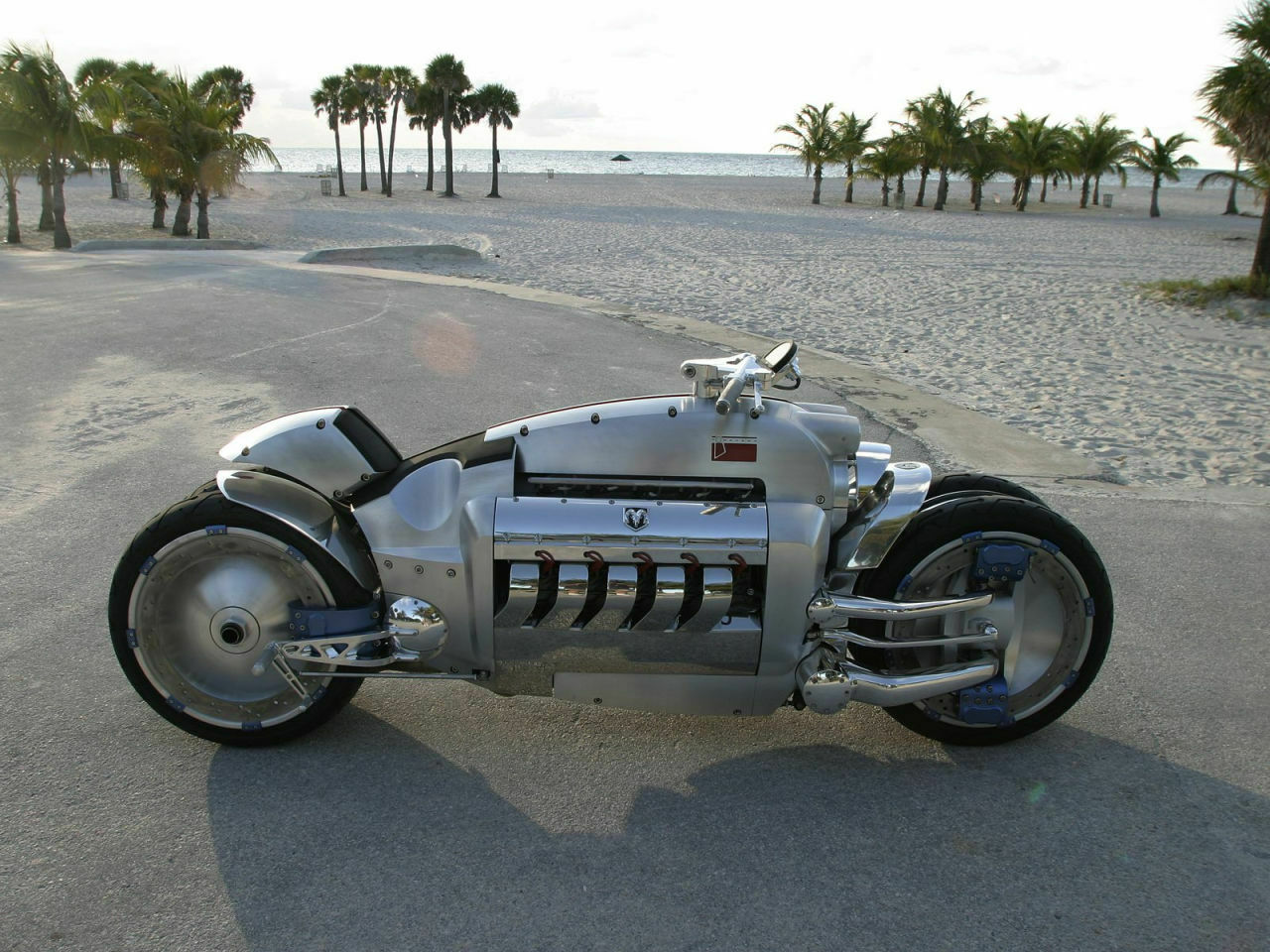dodge-tomahawk-motorcycle-beach