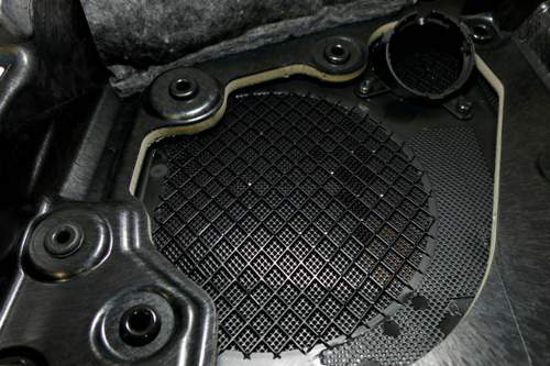 Lage-hochtoener-hecktuer-w212-standard-soundsystem