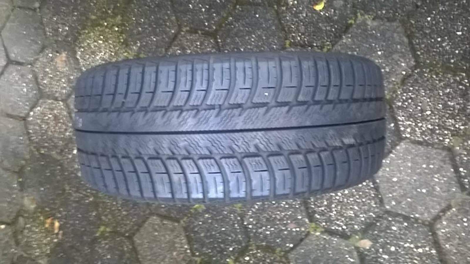 Allwetterreifen Goodyear 225/45/17 : Biete