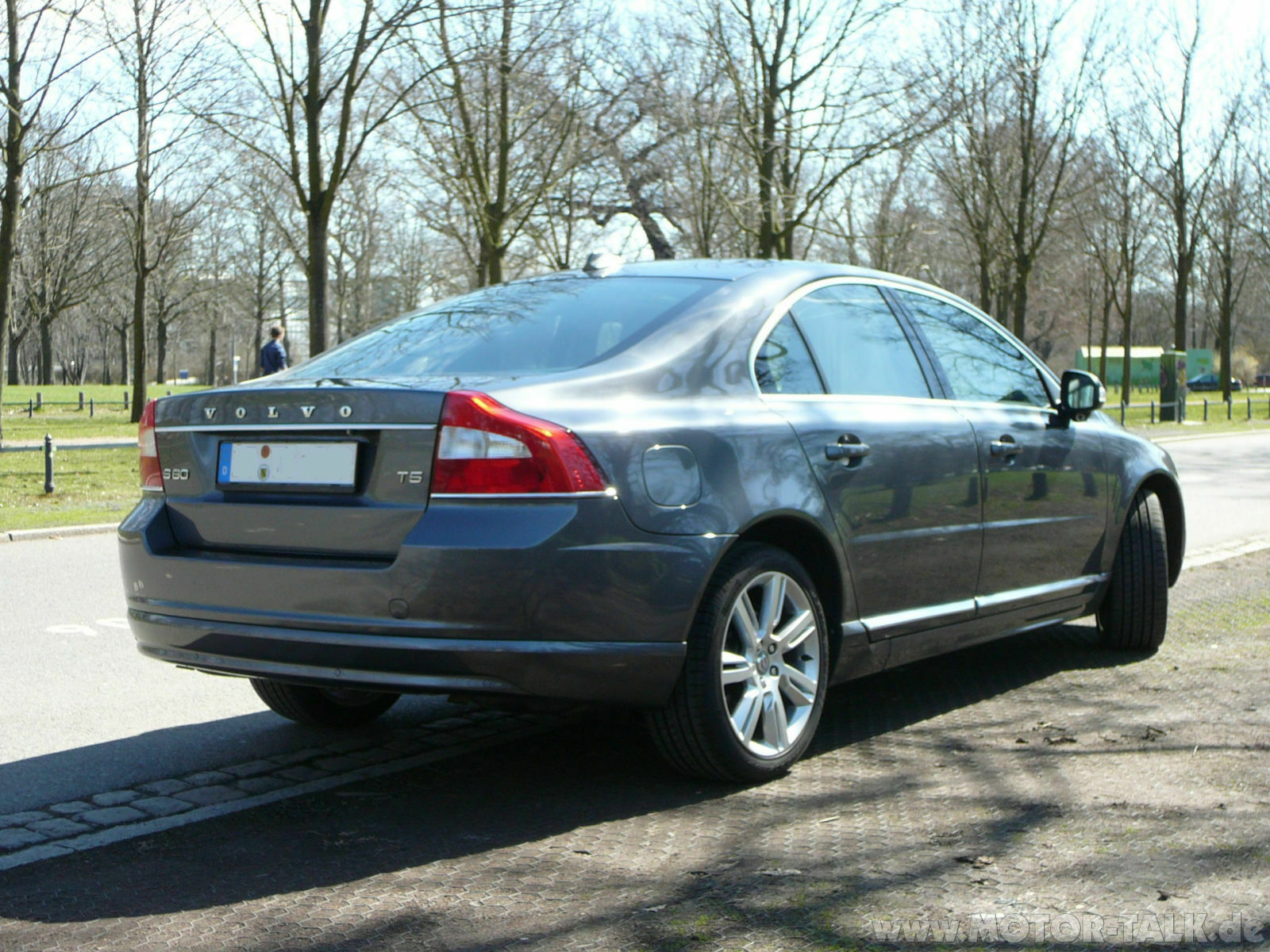 Neuer XC90 im Tarnkleid