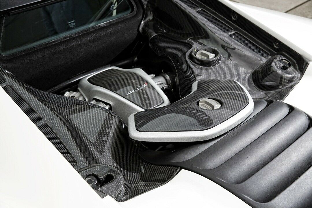 V8-Biturbo-Kraft: 650 PS, 678 Newtonmeter