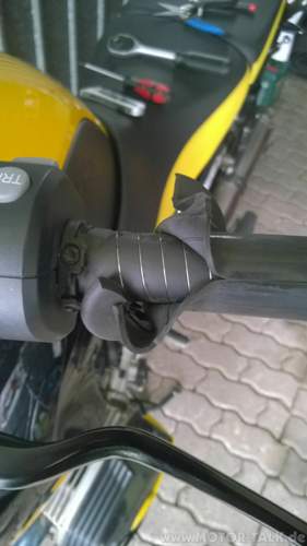 Alten Griffgummi abfummeln