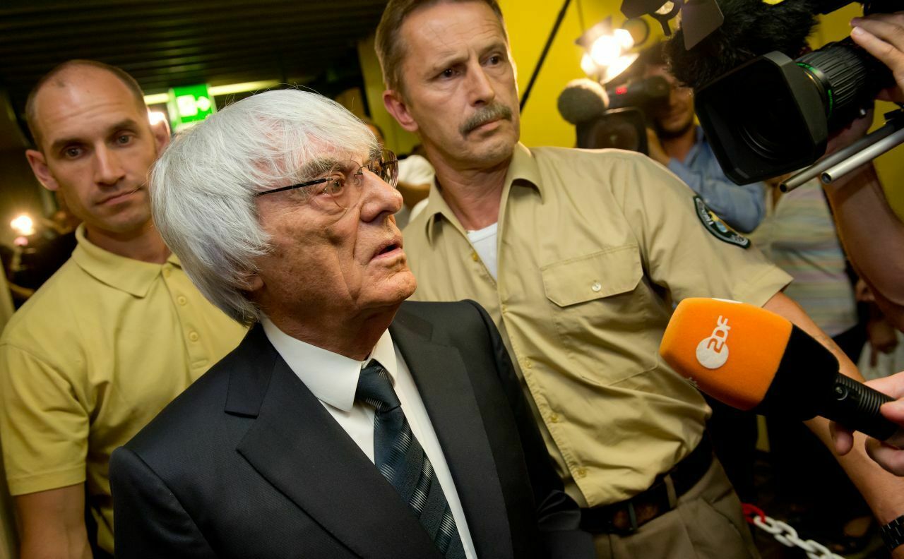 Ecclestone ist frei: "H&auml;tte Bernie aufh&ouml;ren m&uuml;ssen, dann w&auml;re das eine Katastrophe f&uuml;r die Formel 1 gewesen", sagte Niki Lauda