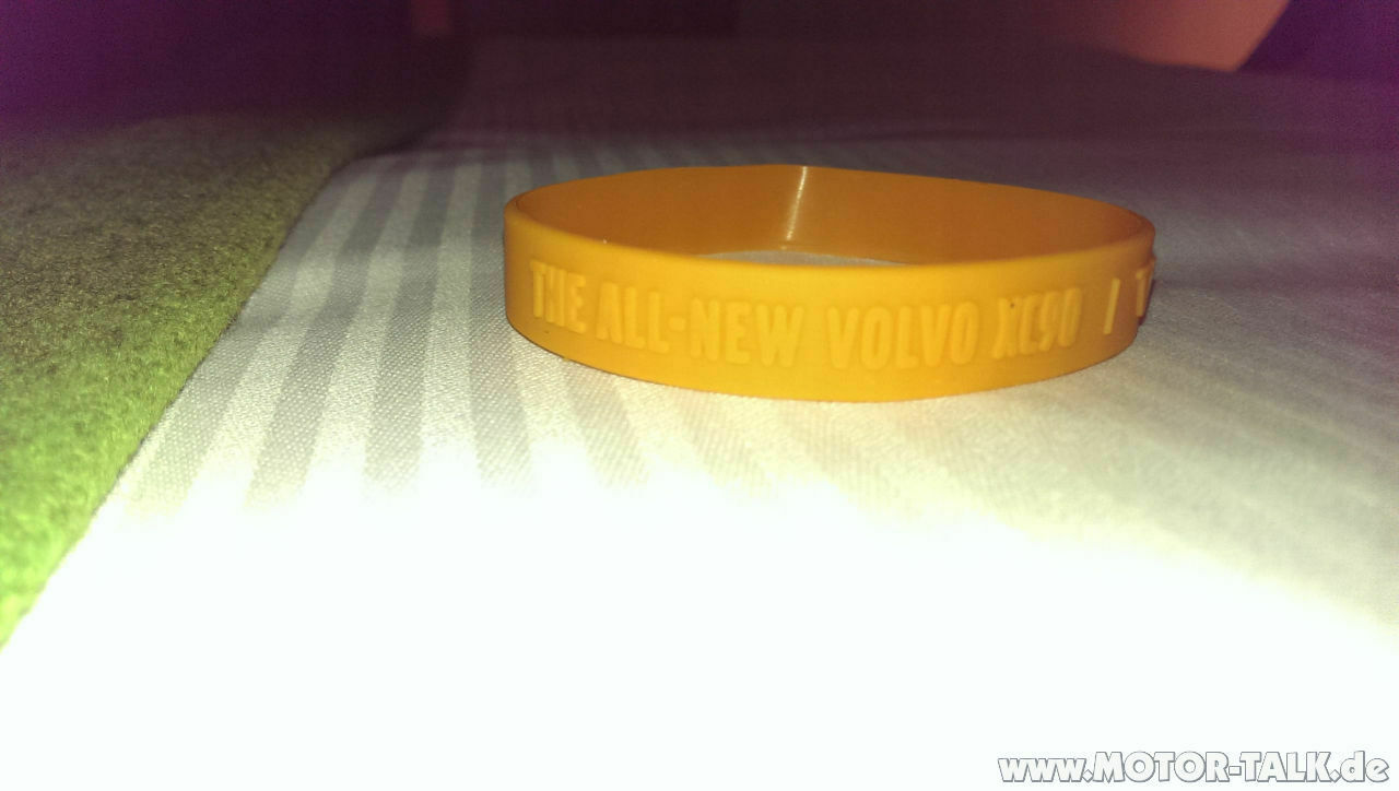 Der XC90 legt sein Tarnkleid ab...