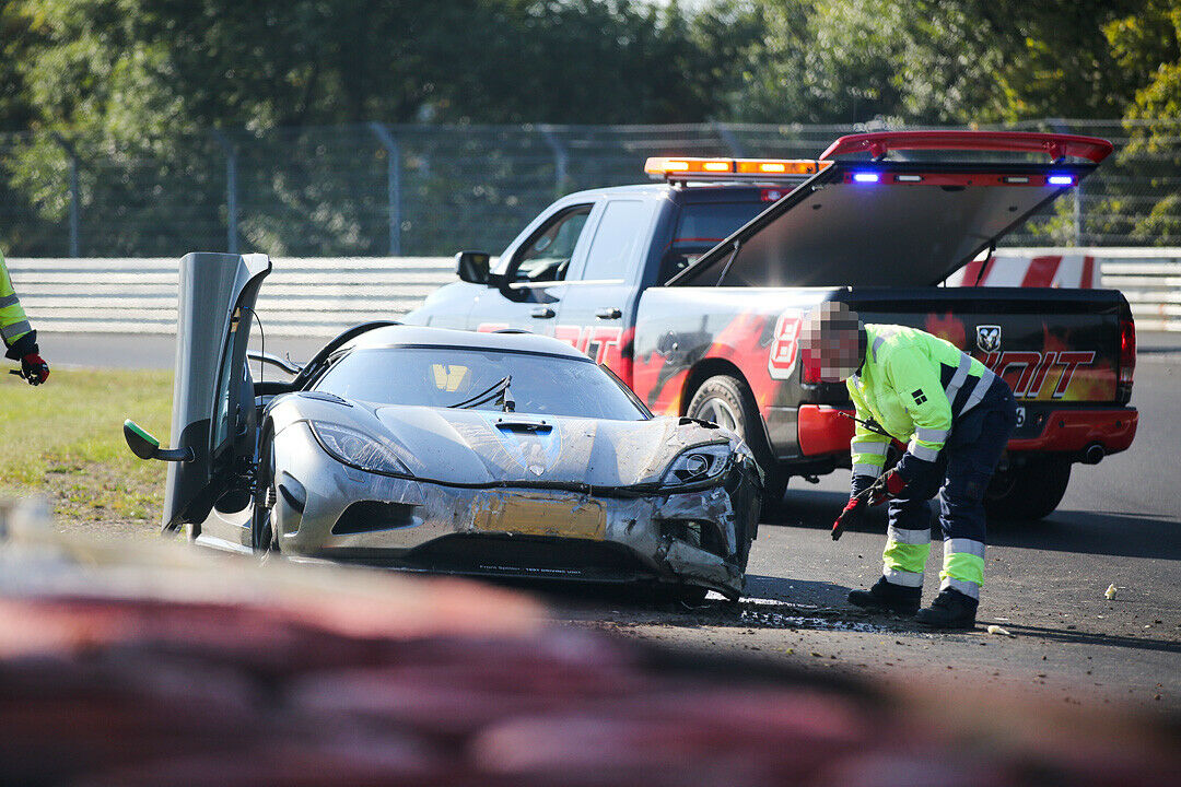 Auf dem Abschnitt kurz vor der Unfallstelle kann der Agera über 300 km/h erreichen