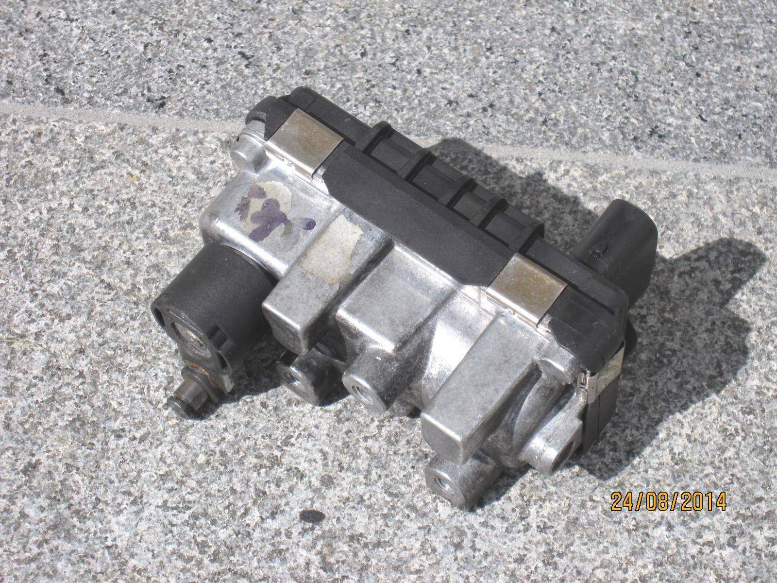 Régulateur Turbine Contrôleur Turbine G-219 6NW008412 - Compatible Mercedes OM642 - Garantie 12 Mois - Régénéré Testé Pièce Rechange Turbo Régulateur Turbine Contrôleur Turbine G-219 6NW008412 - Compatible Mercedes OM642 - Garantie 12 Mois - Régénéré Testé Pièce Rechange Turbo