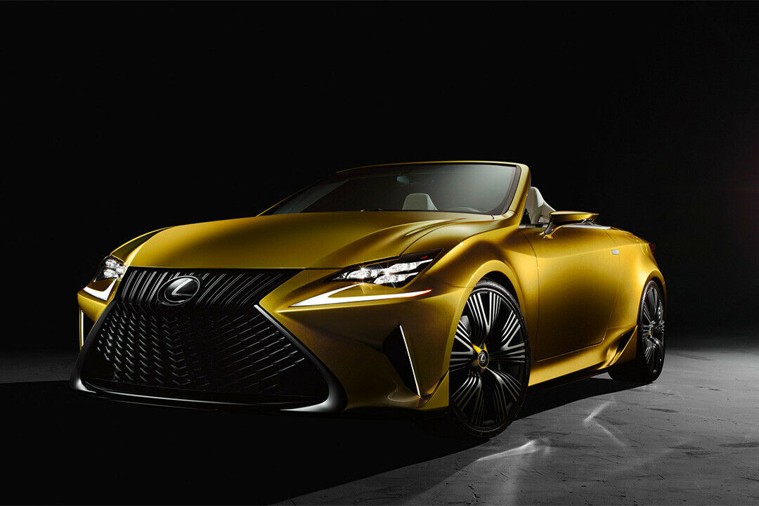 Typisch Lexus-Studie: Ein riesiger Grill und auff&auml;llige Scheinwerfer