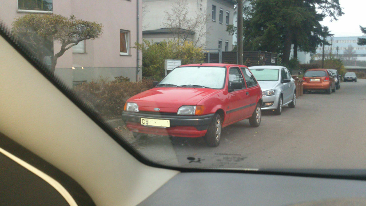 Der Schrottplatz - Spiegelsymmetrisch des Showrooms