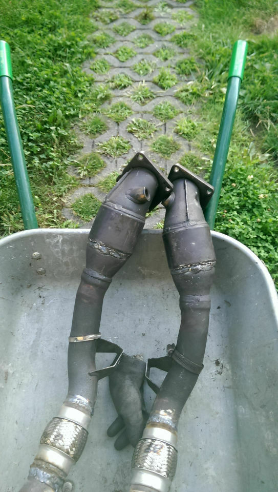 Downpipes mit K03er-Flansch für 2.7T