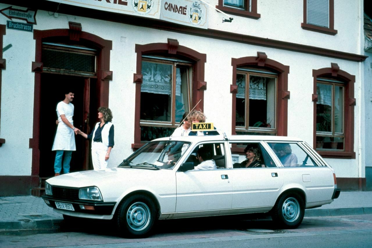 Peugeot 505 Familiale als Taxi, 1982