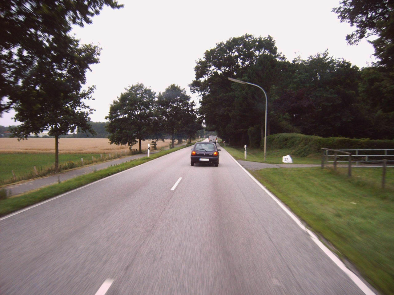 Der Schrottplatz - Spiegelsymmetrisch des Showrooms