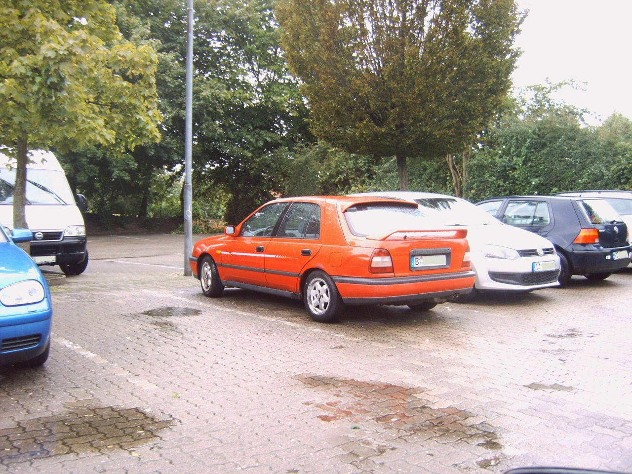 Der Schrottplatz - Spiegelsymmetrisch des Showrooms