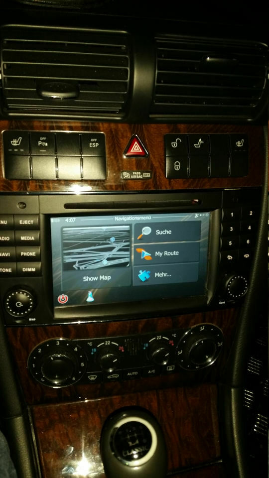 Auswahl einbau eines zeitgemäßen Radios in C-Klasse W203 Bj. 2005