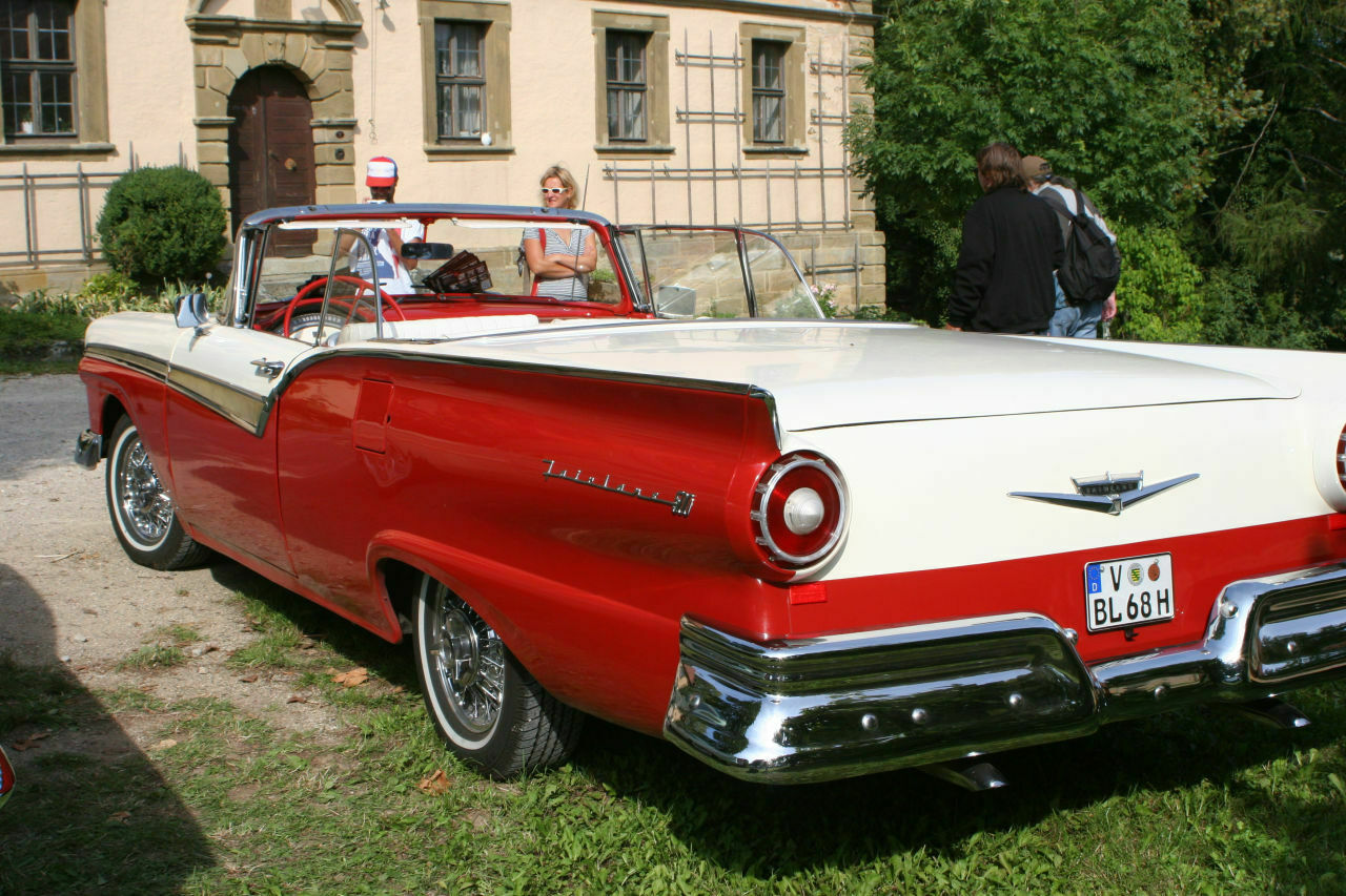 Ebenfalls ein echter Juwel, verdammt schicker Wagen!