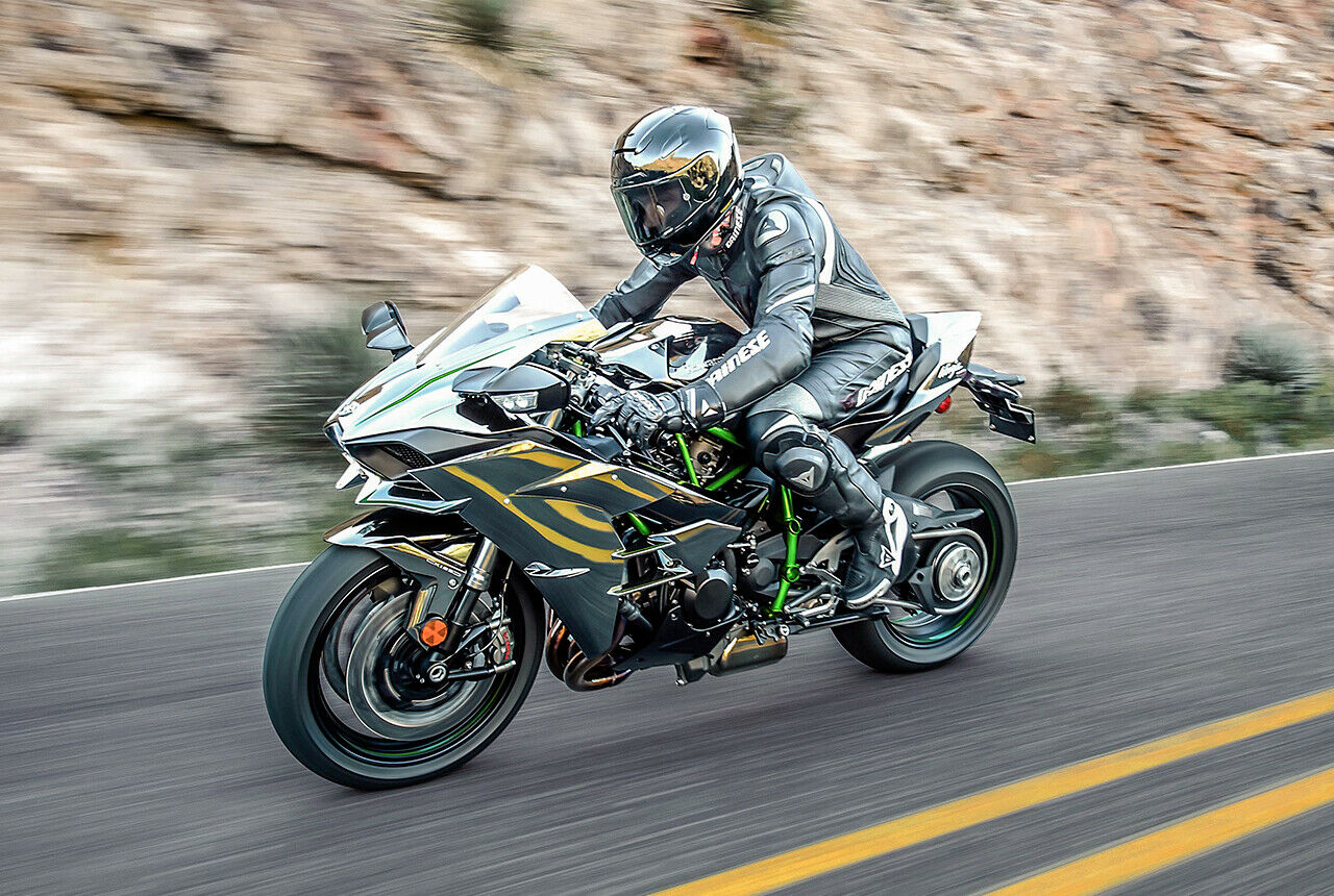 Enorme 133,5 Nm Drehmoment wuchtet Kawasakis neue Ninja H2 aufs Hinterrad