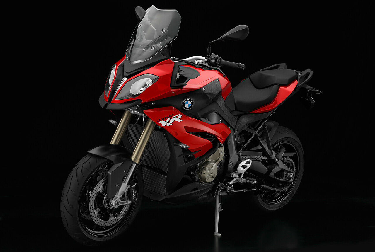 Sport und Abenteuer soll der Biker ab 2015 mit dem dynamischen Allrounder BMW S 1000 XR erleben