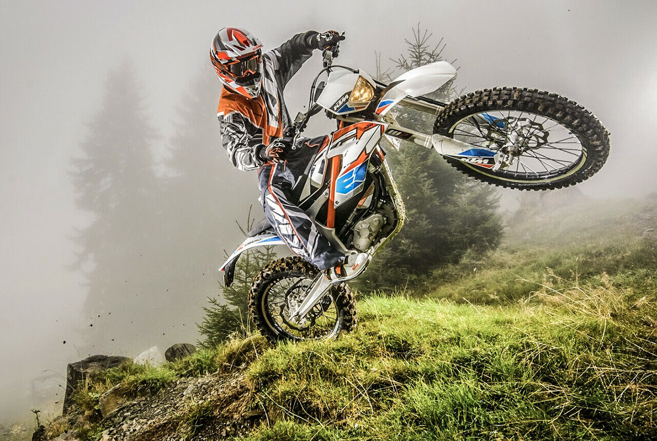 Stolzer Preis, hohe Agilit&auml;t, fl&uuml;sterleiser Elektroantrieb. Ab Fr&uuml;hjahr gibt es das Elektrobike KTM Freeride E-XC