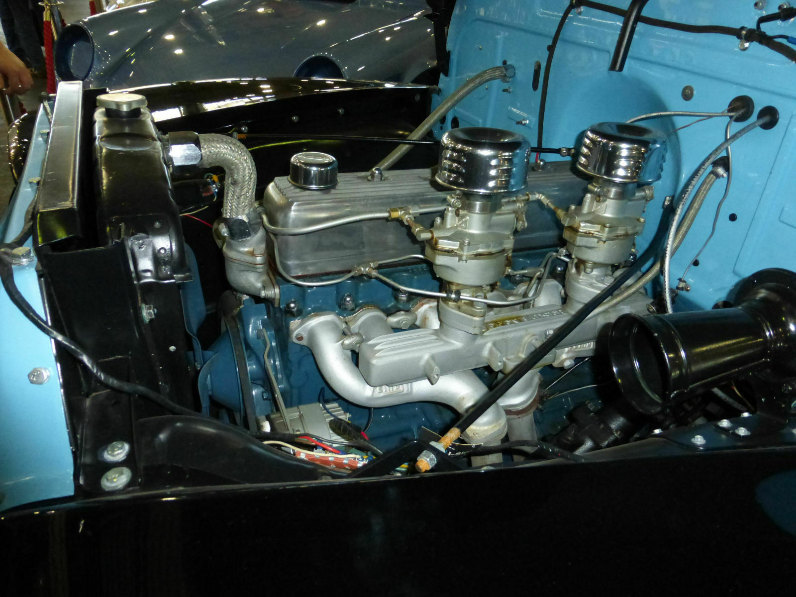 Der Schrottplatz - Spiegelsymmetrisch des Showrooms