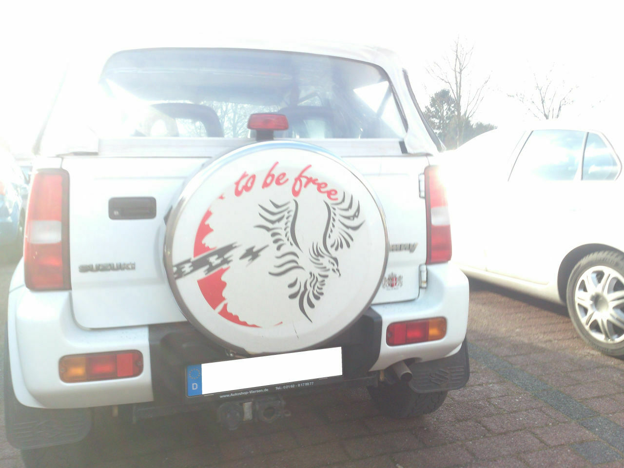 Der Schrottplatz - Spiegelsymmetrisch des Showrooms