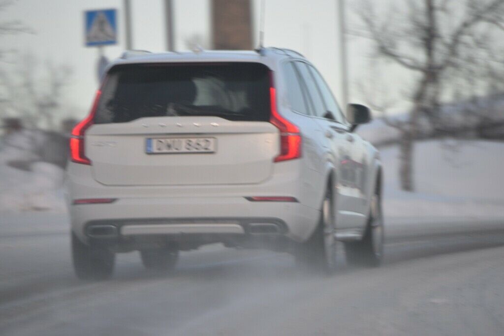 Der XC90 legt sein Tarnkleid ab...