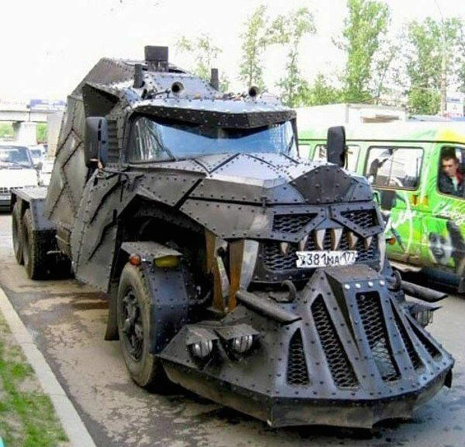 zombie-panzertruck