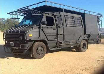 Gepanzertes-wohnmobil