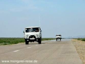 Gross-153-mongolei-reise-autos