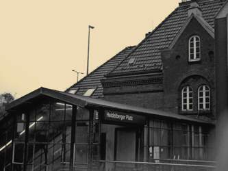 Heidelberger-platz-s-bahnhof-in-berlin-schmargendorf-7ffdb6aa-2474-4fa1-ab08-149293b8d1e8