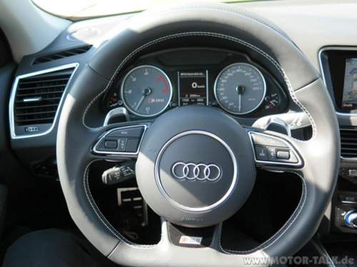 Abgeflachtes Lenkrad