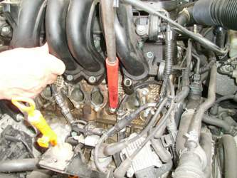 03-ansaugkruemmer-kerzen