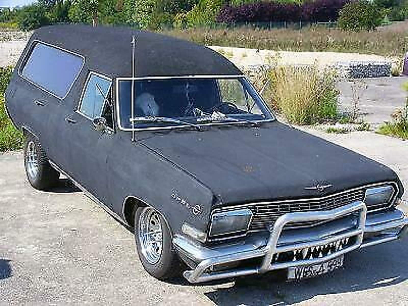 leichenwagen-bilder-024