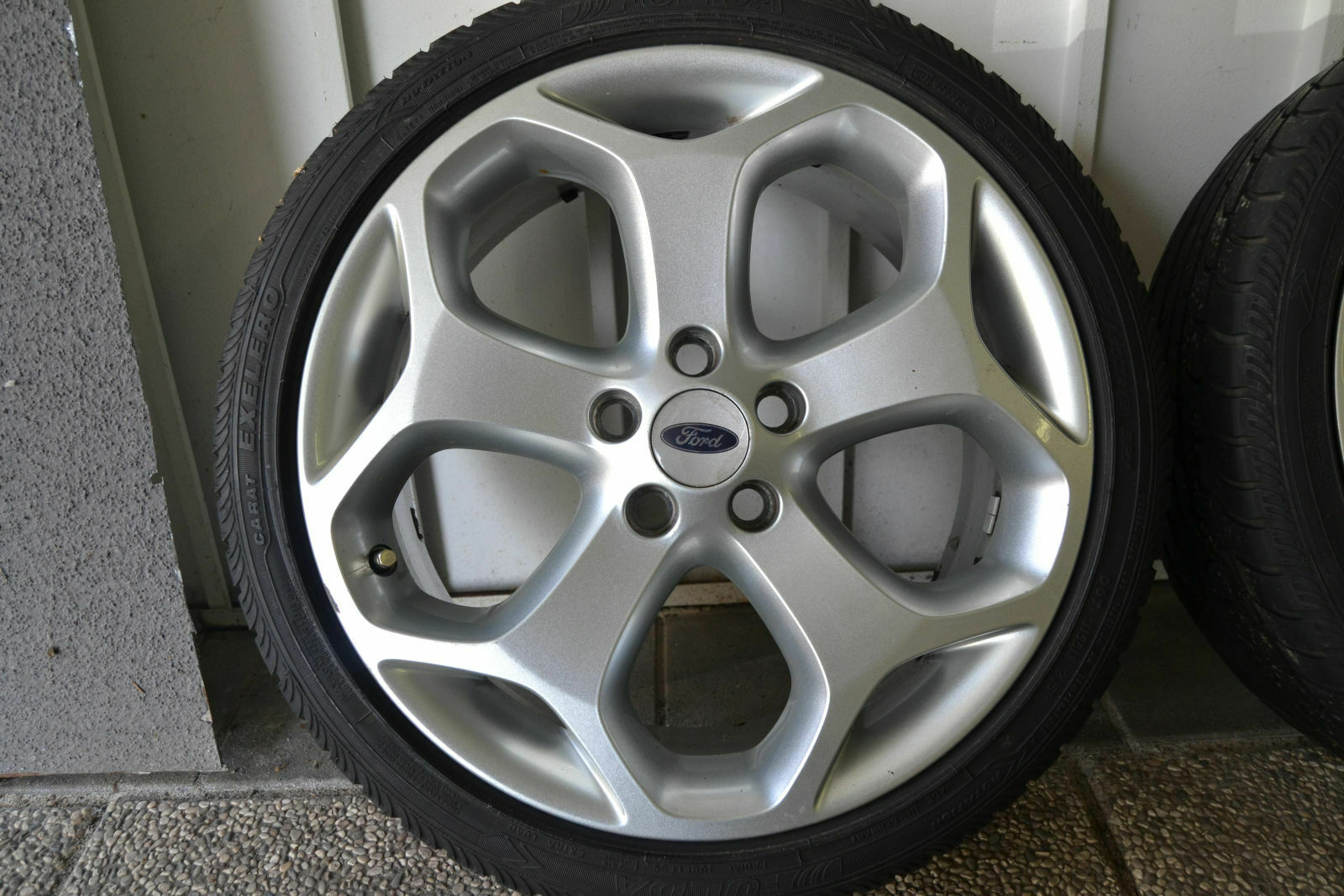ford-focus-st-mk2-felgen-mit-reifen-biete