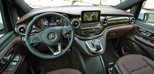 V-klasse-cockpit-klein